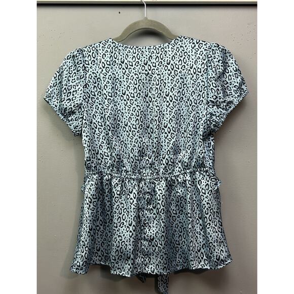 Mi Ami Blouse Womens Small Blue Leopard Print Short Sleeve Tie Front Ruffle Top - Picture 2 of 7